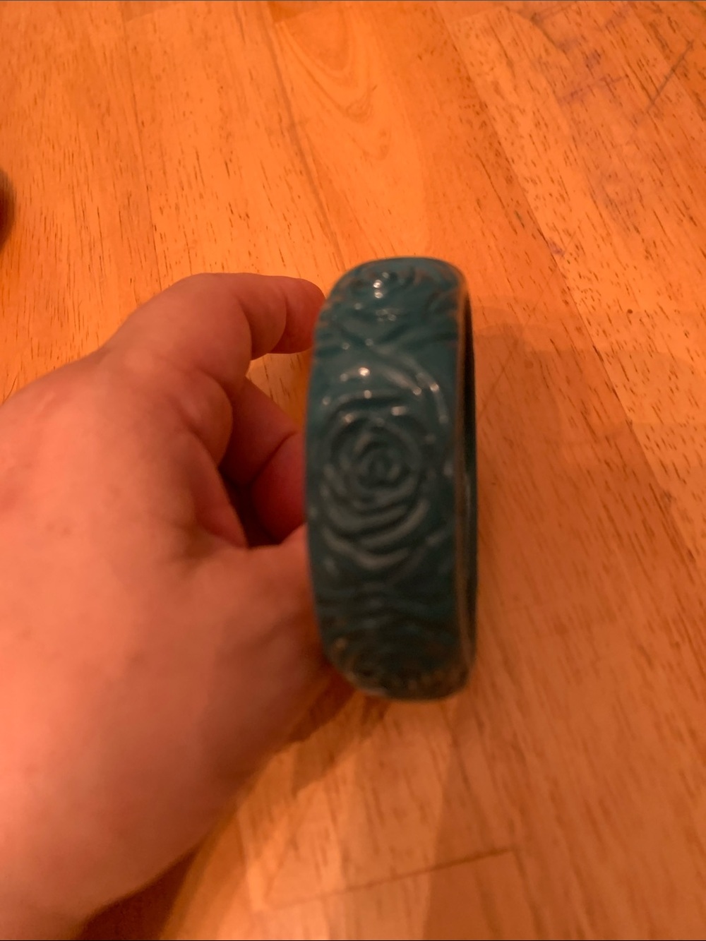Teal Carved Floral Resin Bangle Bracelet
